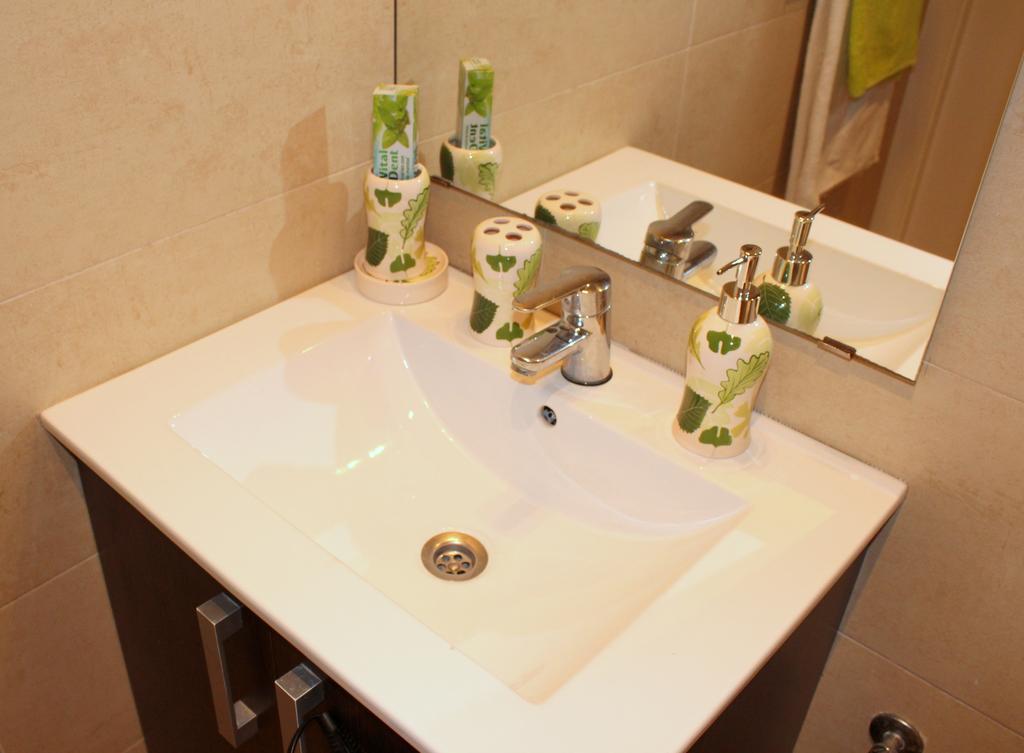 Natura Fira Barcelona Apartment *